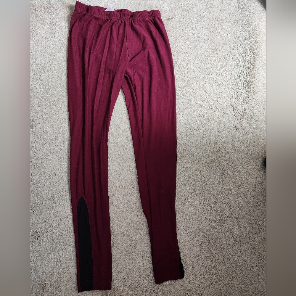 Maroon leggings
